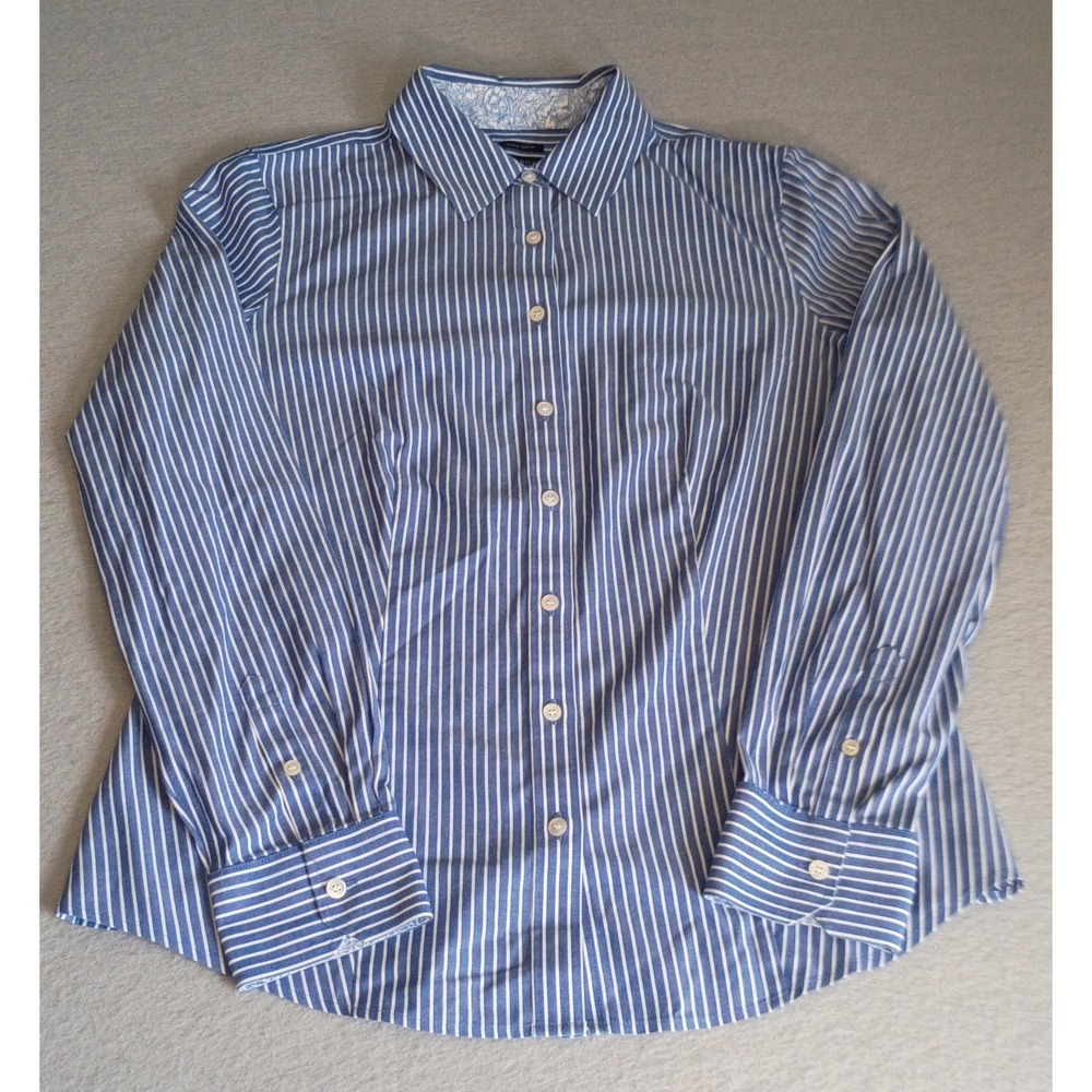 Talbots Wrinkle Resistant Women's Blouse Blue White Striped Size 4, Fitted Fit